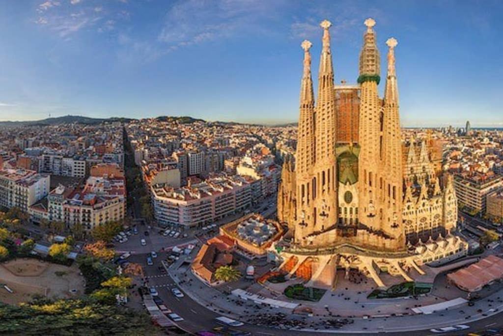 7 Pax Montserrat Ramblas Barcelona 巴塞罗那 外观 照片